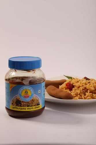 Puliyodherai Paste